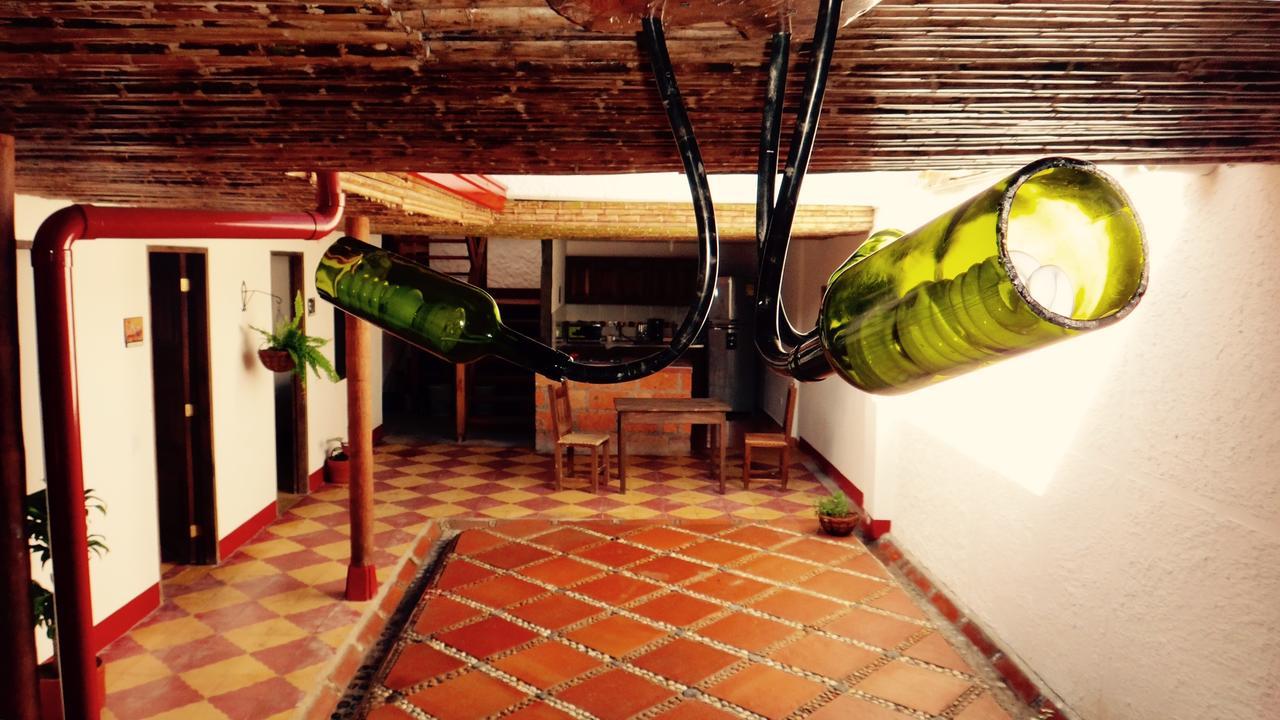 Sergeant Pepper'S Hostel Jardín Extérieur photo