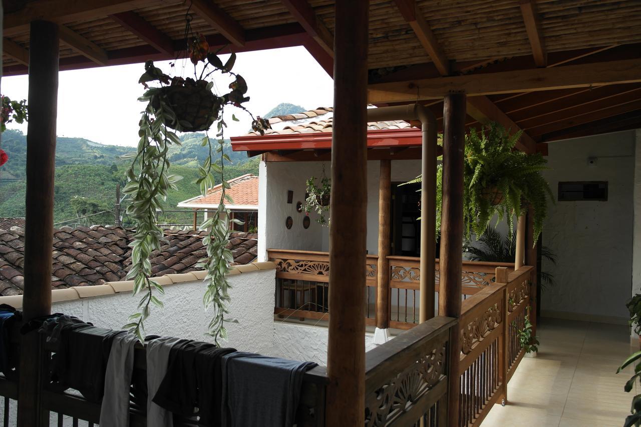 Sergeant Pepper'S Hostel Jardín Extérieur photo